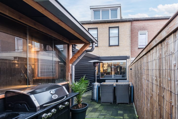 Foto 38 van Moesdistelstraat 19