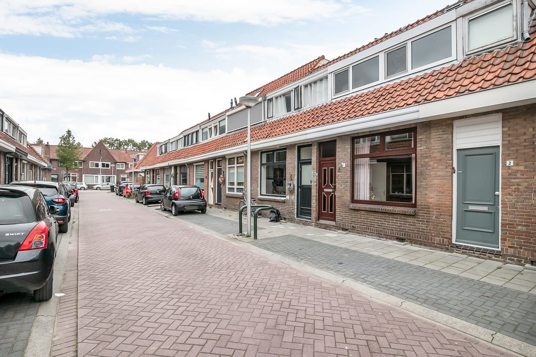 Photo 26 of Bilderdijkstraat 4