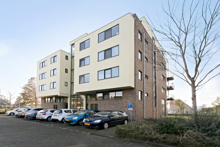 Foto 4 van Clara Visserplaats 4