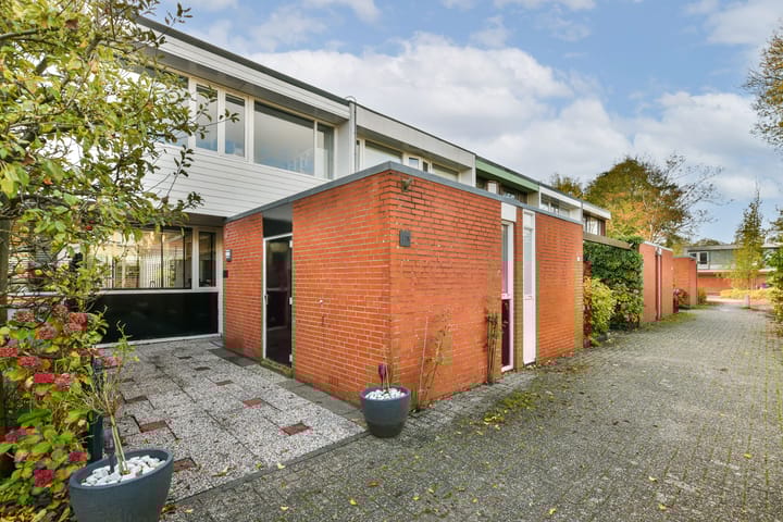 Foto 2 van Bertram 155