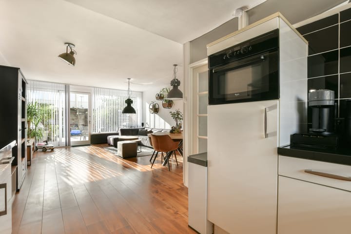 Foto 9 van Bertram 155