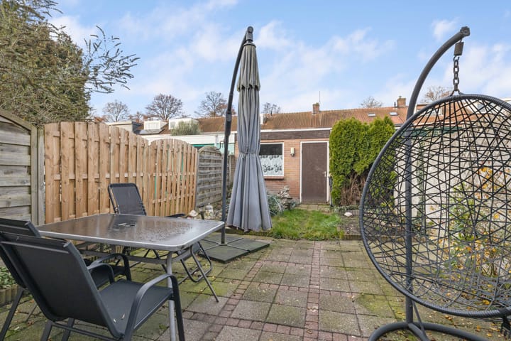 Photo 11 of Bloemfonteinstraat 17