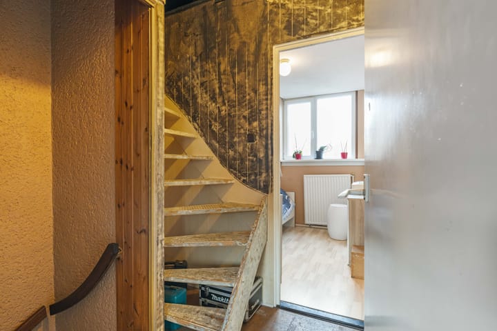 Photo 14 of Bloemfonteinstraat 17