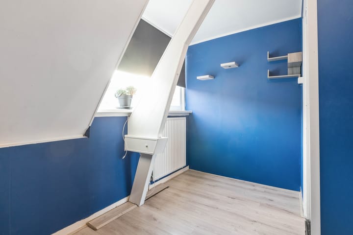 Photo 15 of Bloemfonteinstraat 17