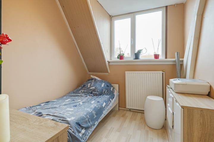 Photo 19 of Bloemfonteinstraat 17