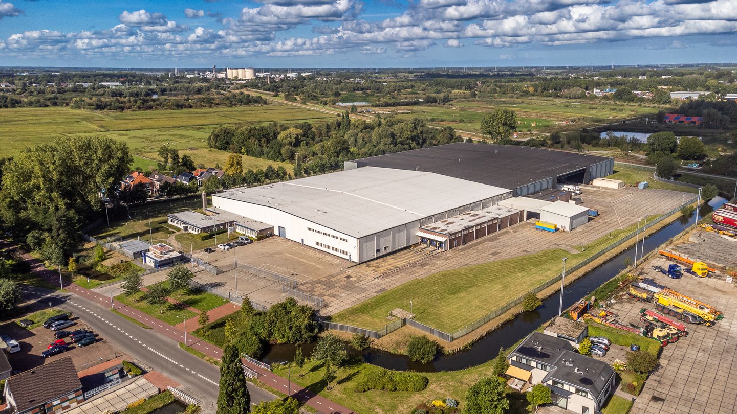 View photo 2 of Peizerweg 109