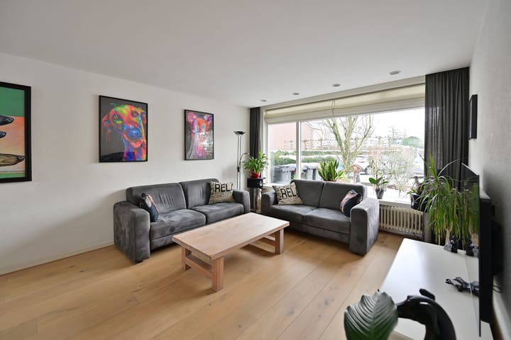 Photo 4 of Anna Paulownalaan 7