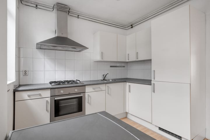 Photo 2 of Delfgaauwstraat 53-A