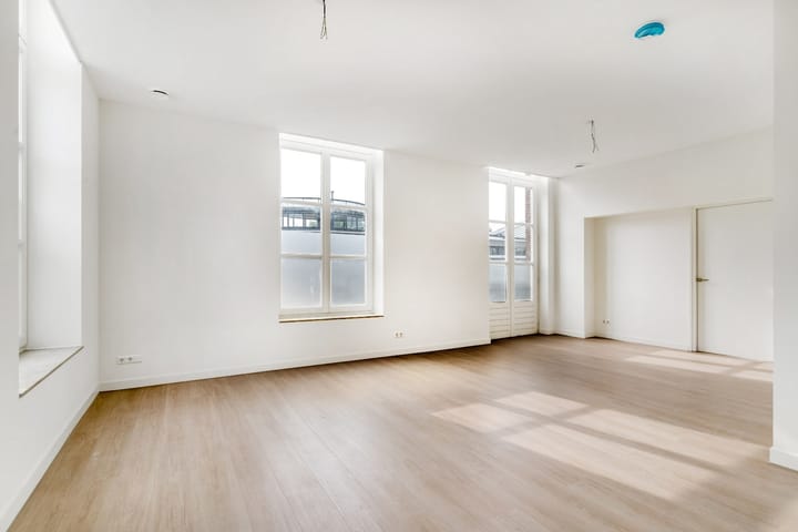 Photo 4 of Stationsplein 7-D