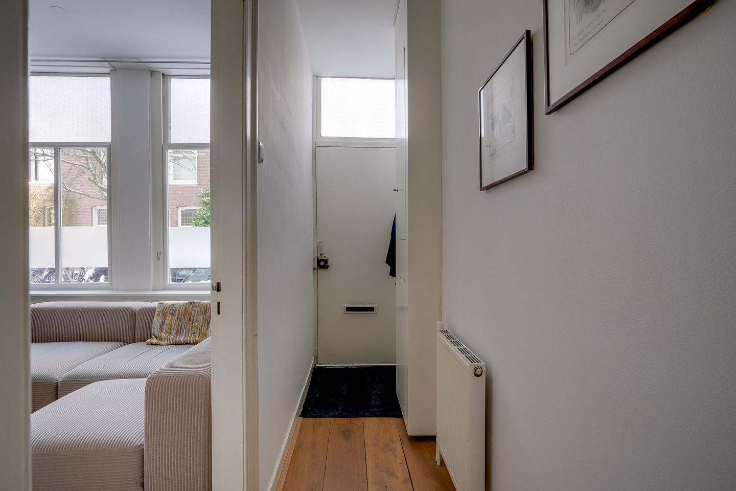 Photo 4 of Adriaanstraat 9