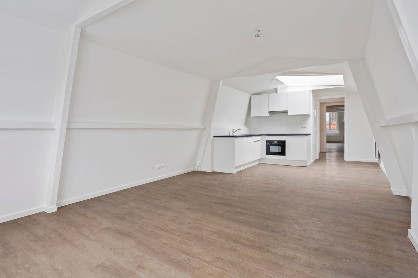 Photo 5 of Noordeinde 36-C