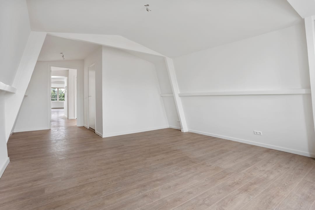 Photo 11 of Noordeinde 36-C