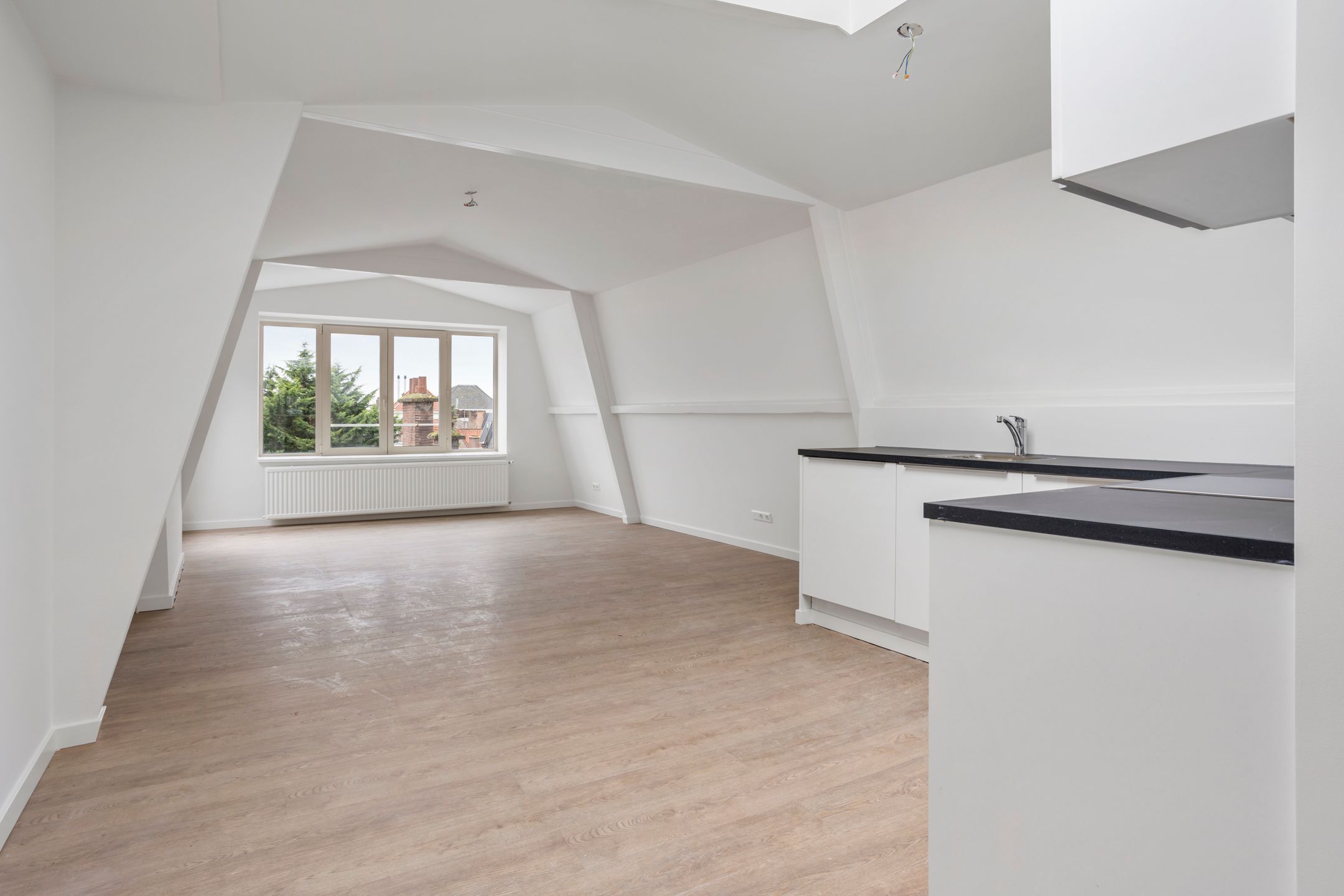 Photo 3 of Noordeinde 36-C