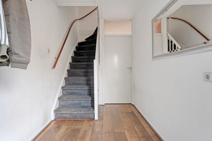 Foto 5 van Van Hemertmarke 72