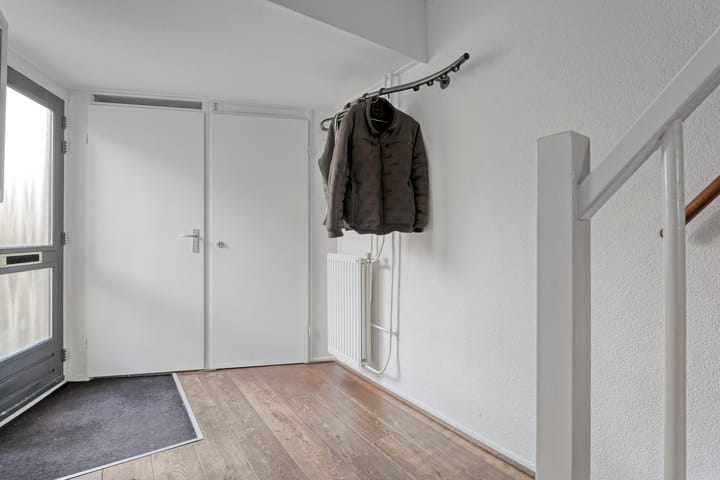 Foto 16 van Van Hemertmarke 72