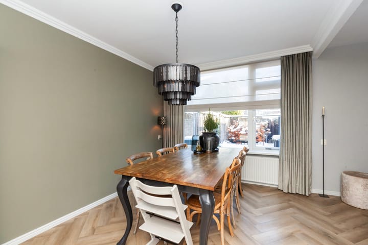 Foto 10 van Brederostraat 47