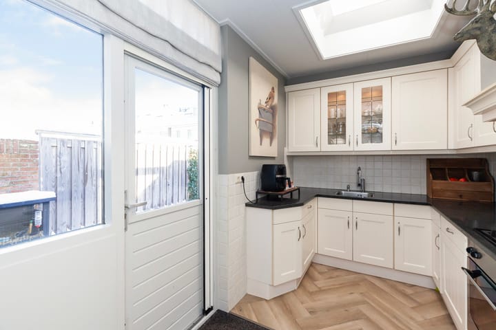 Foto 13 van Brederostraat 47