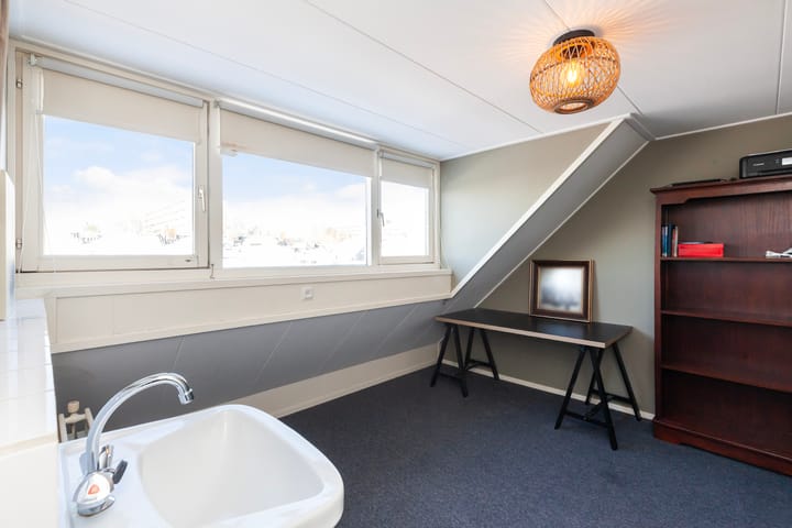 Foto 30 van Brederostraat 47