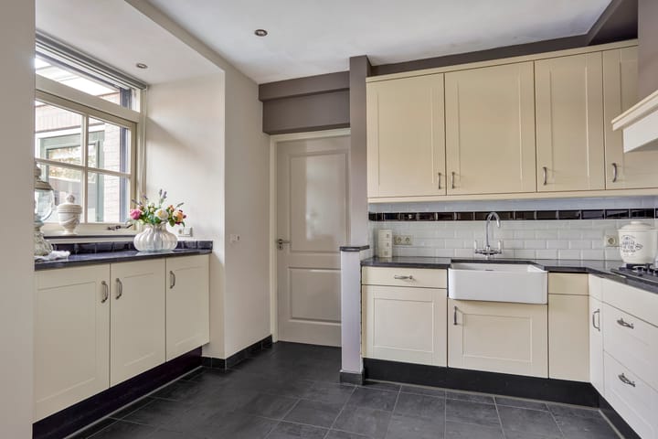 Photo 12 of Clauslaan 3