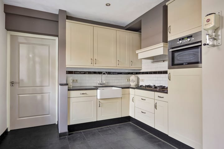 Photo 14 of Clauslaan 3