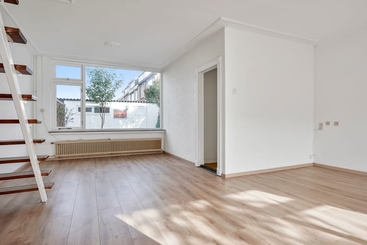 Photo 5 of Smirnoffstraat 1