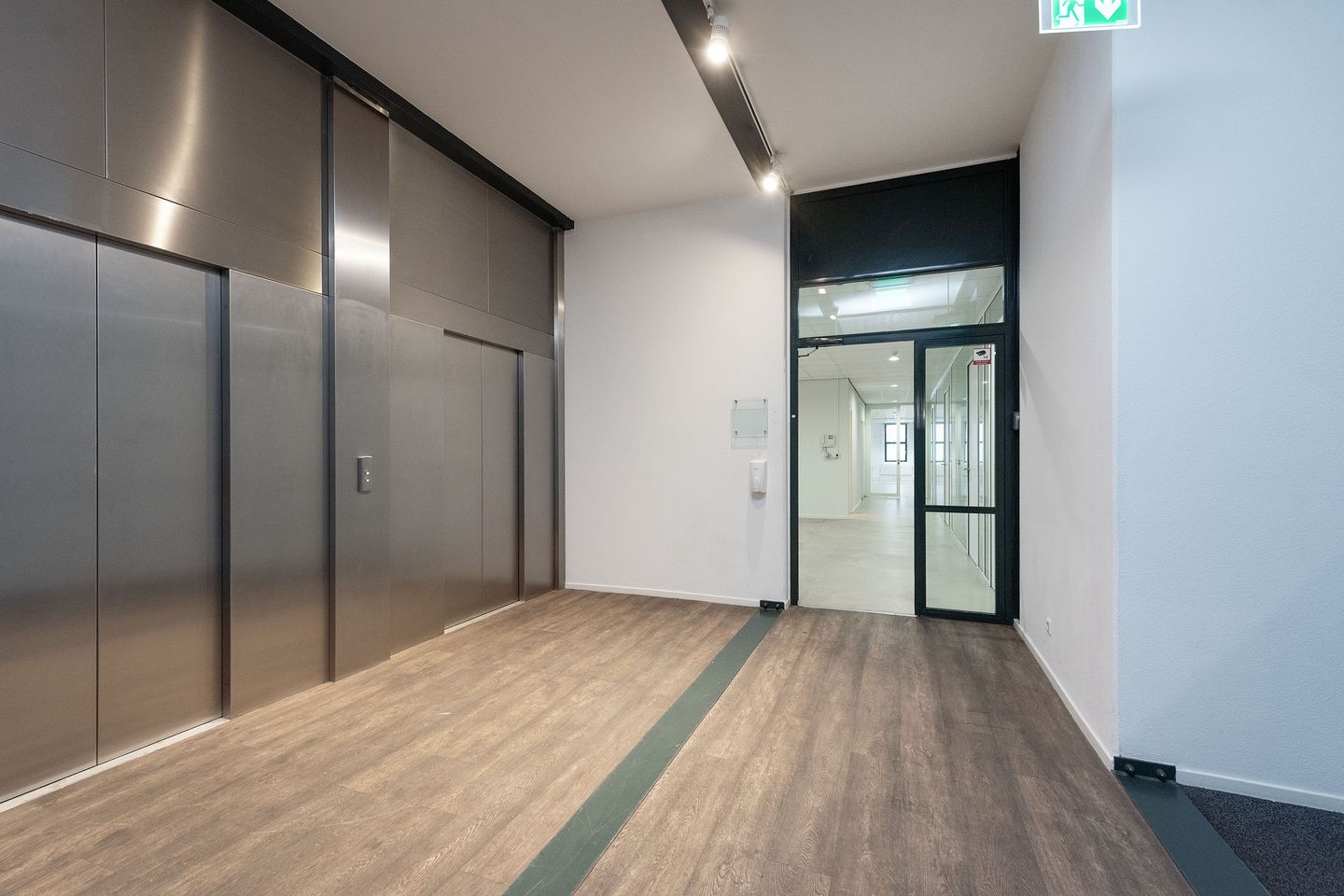 Bekijk foto 5 van Naritaweg 131-133