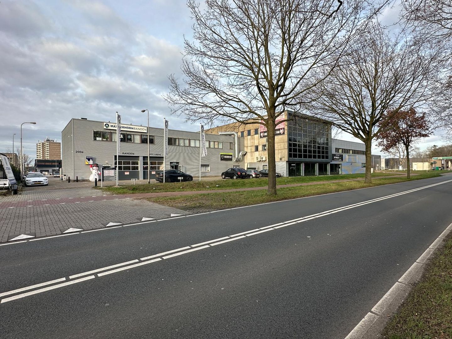 Bekijk foto 3 van Loosdrechtseweg 200-A