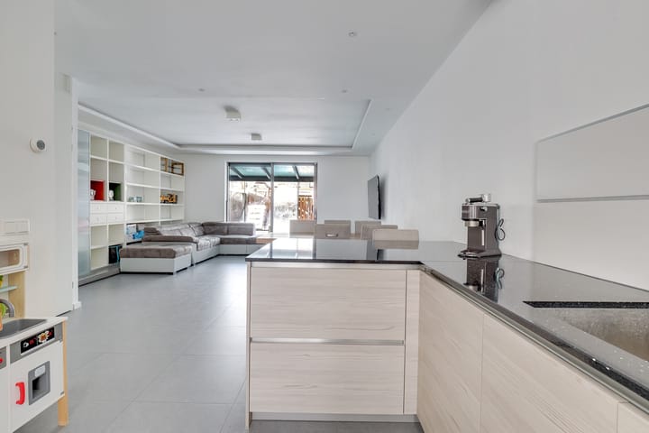 Foto 18 van James Johnsonstraat 5