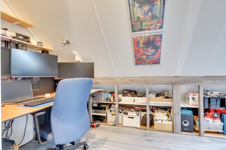 Foto 31 van James Johnsonstraat 5