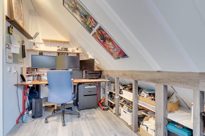 Foto 33 van James Johnsonstraat 5