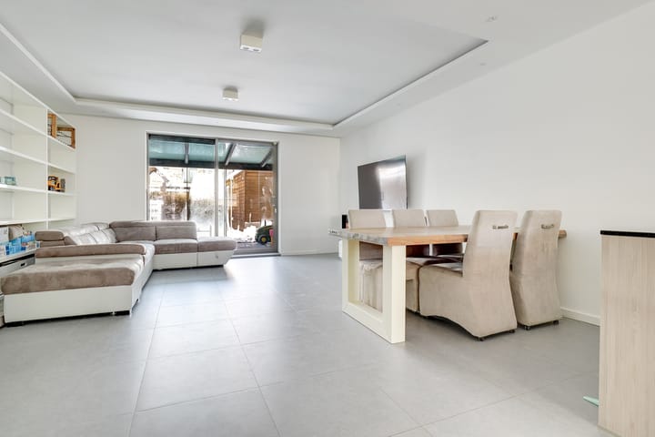 Foto 7 van James Johnsonstraat 5