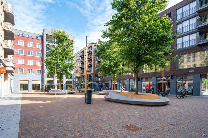 Foto 43 van James Johnsonstraat 5