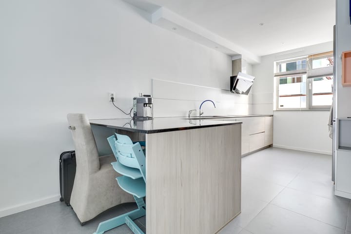 Foto 15 van James Johnsonstraat 5