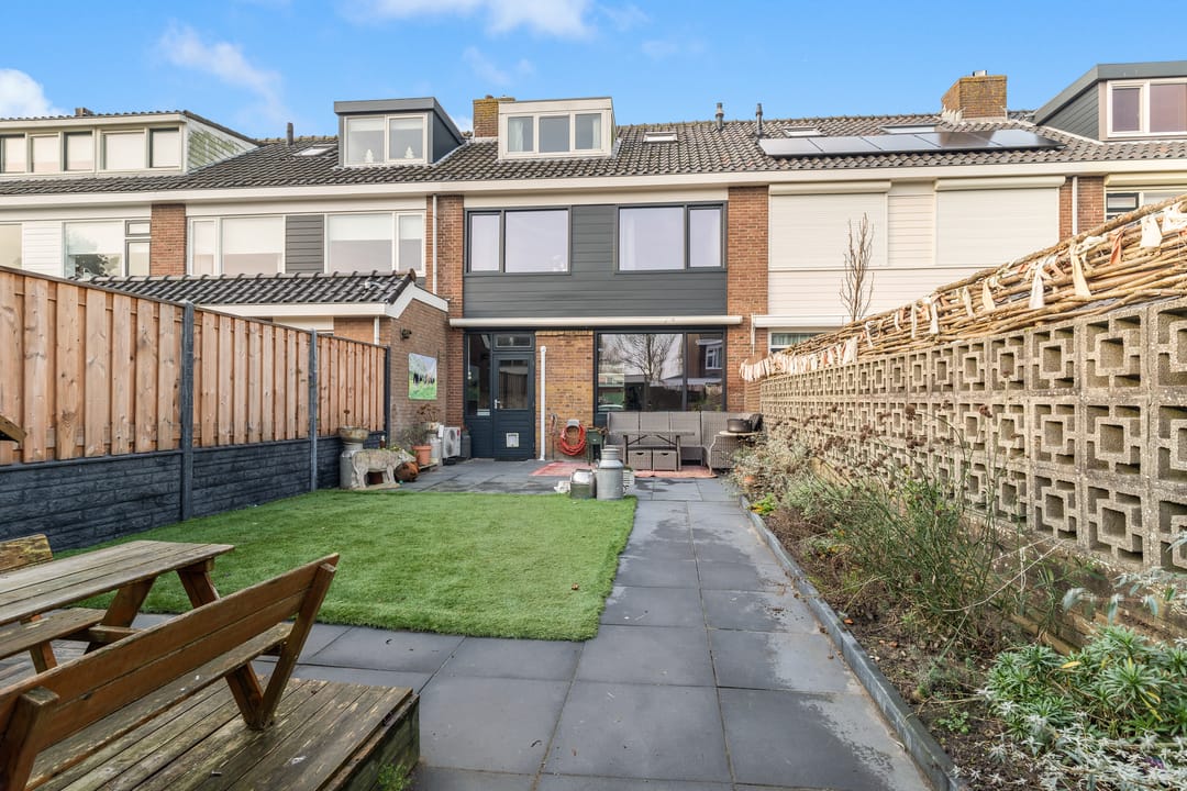 Foto 31 van Bachstraat 24