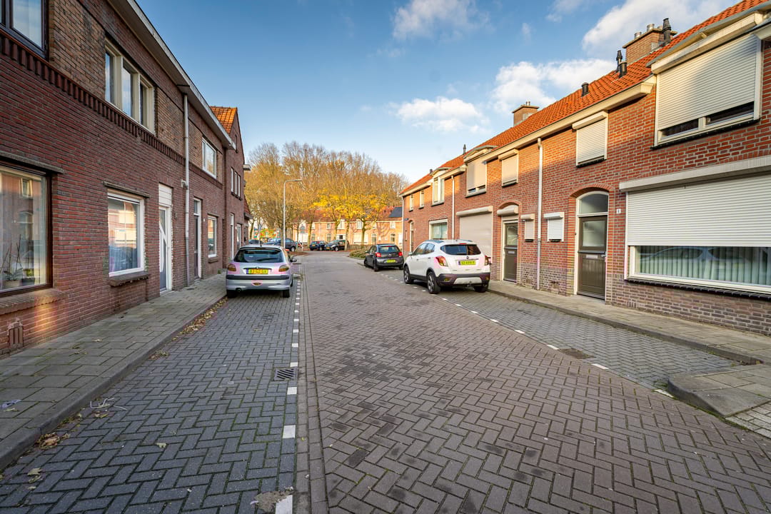 Photo 8 of Lijsterstraat 1