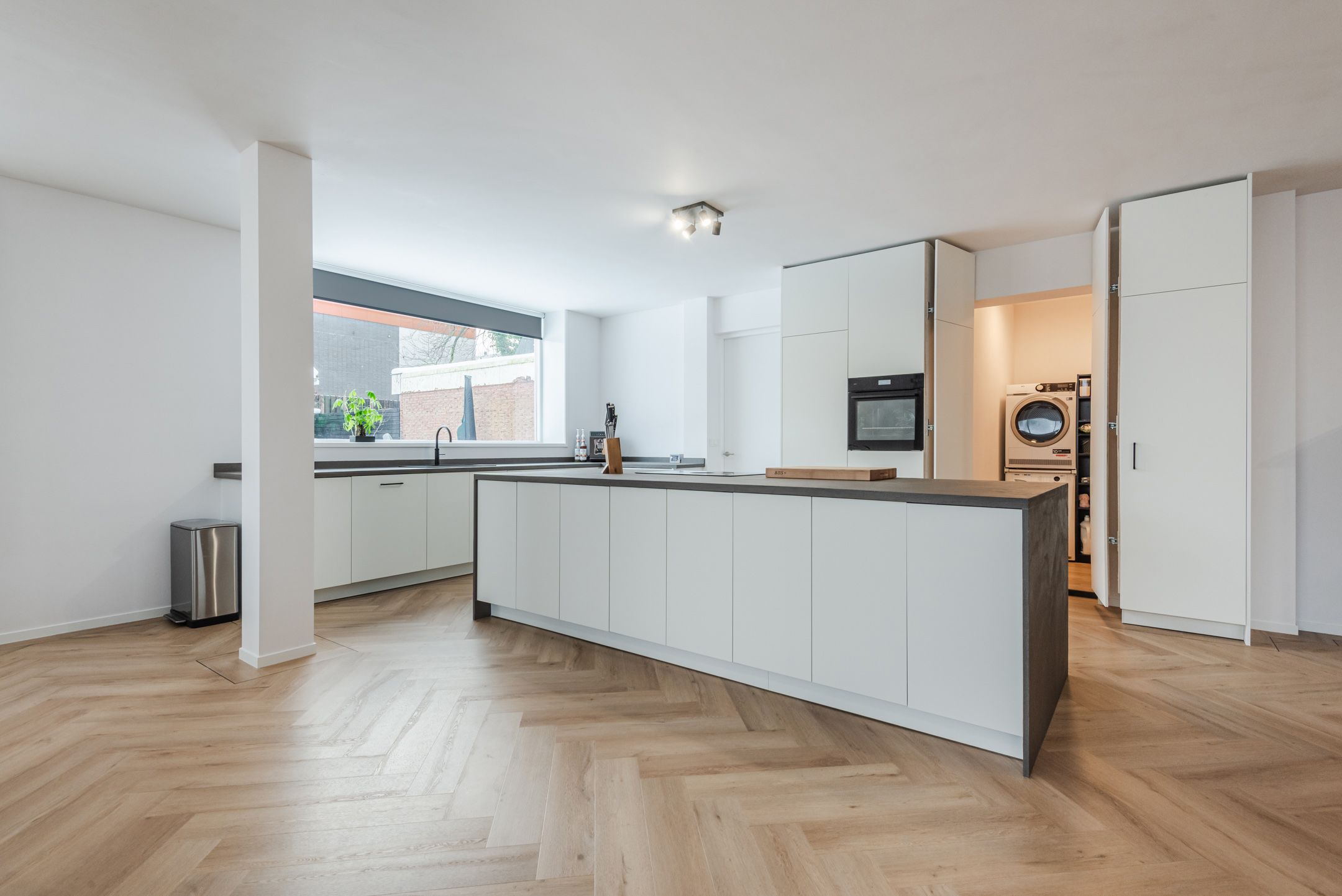 Foto 9 van Van Helomalaan 8