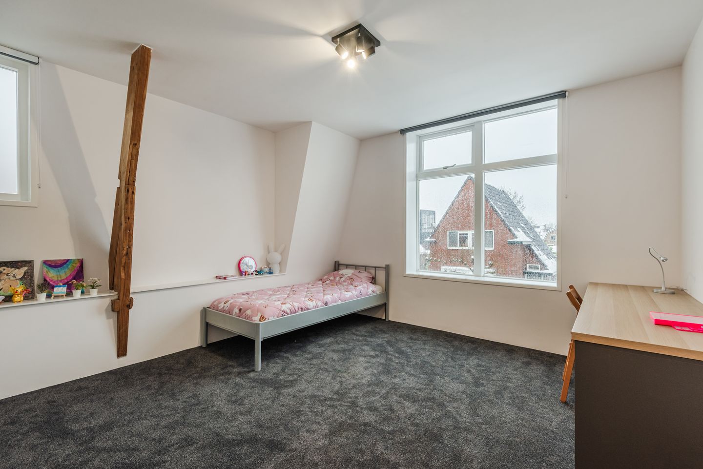 Foto 35 van Van Helomalaan 8