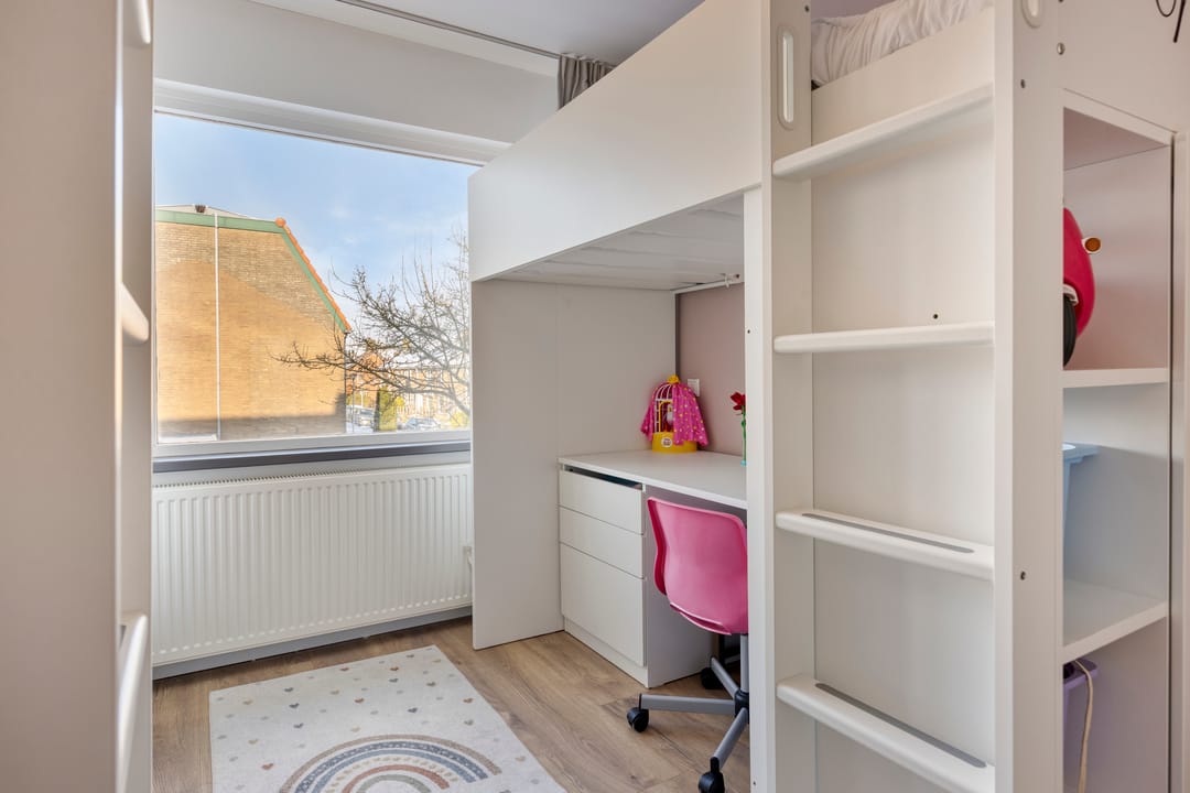 Photo 17 of Prins Bernhardstraat 34