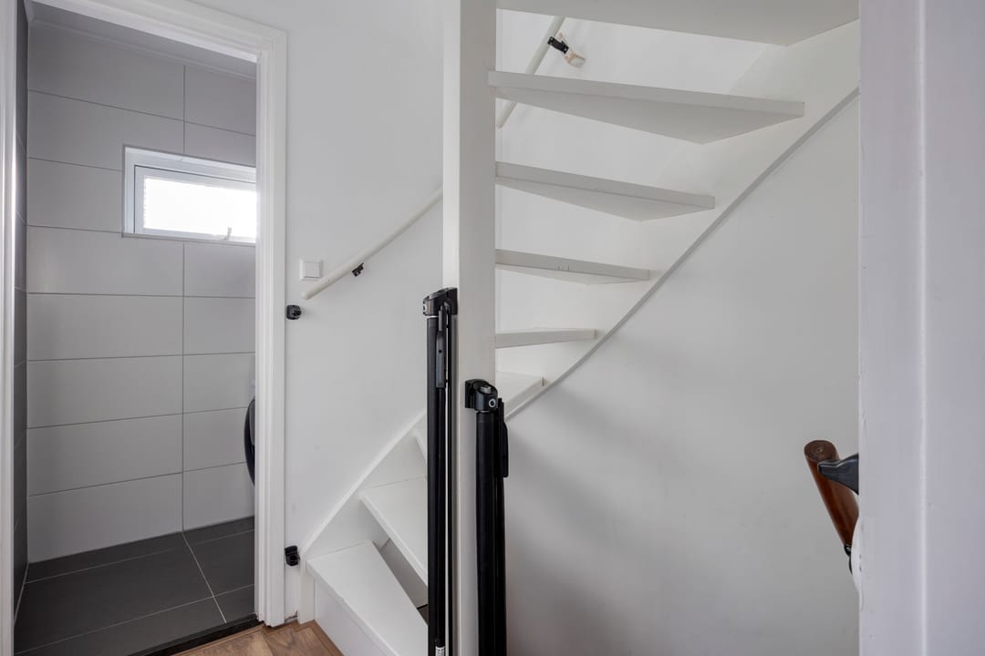 Photo 23 of Prins Bernhardstraat 34