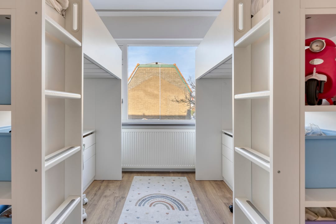 Photo 16 of Prins Bernhardstraat 34