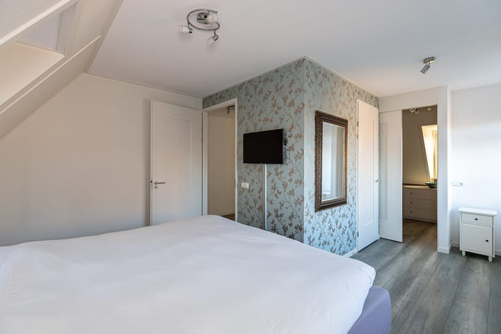 Foto 27 van Kerkbuurt 239