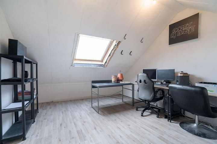 Foto 10 van Albardastraat 11