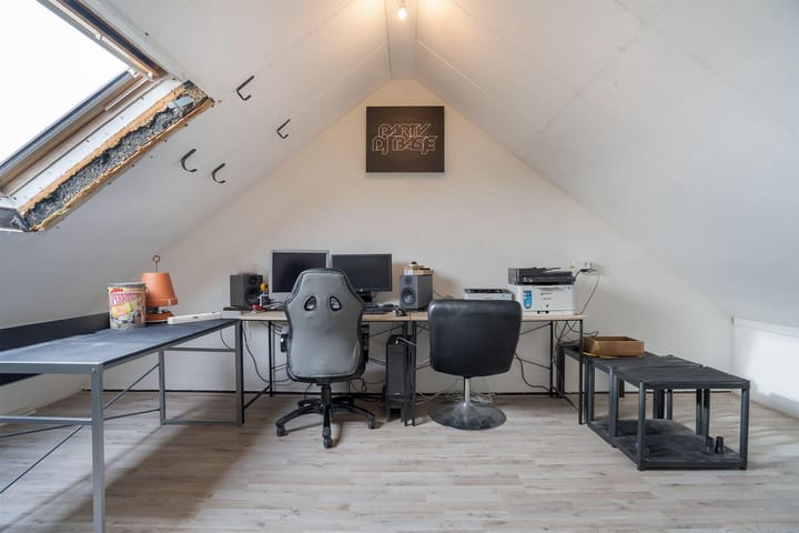 Foto 9 van Albardastraat 11