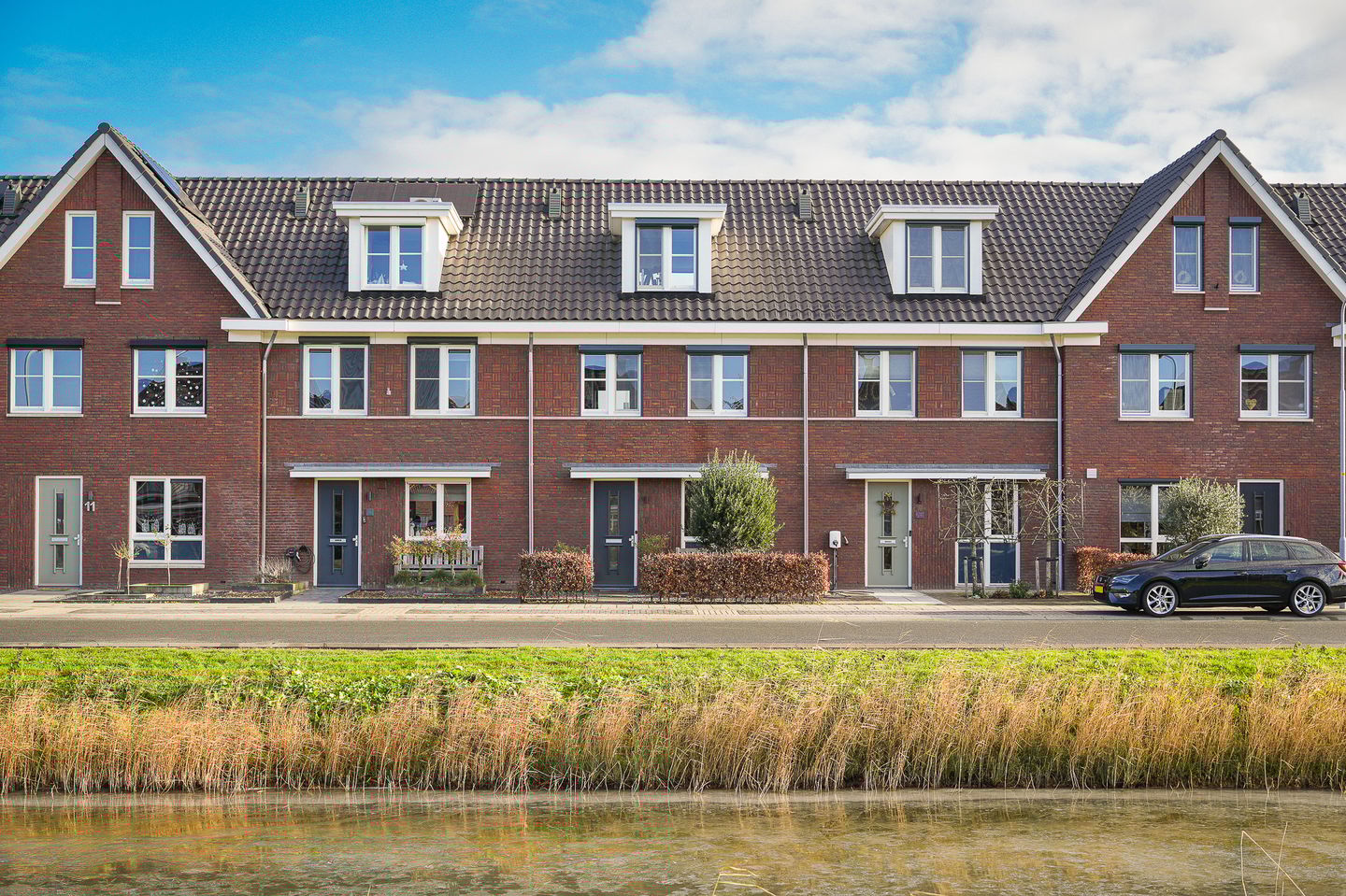 Foto 1 van Burgemeester R Tjalmastraat 7