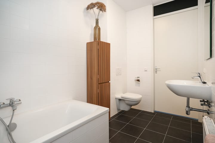 Foto 20 van Burgemeester R Tjalmastraat 7