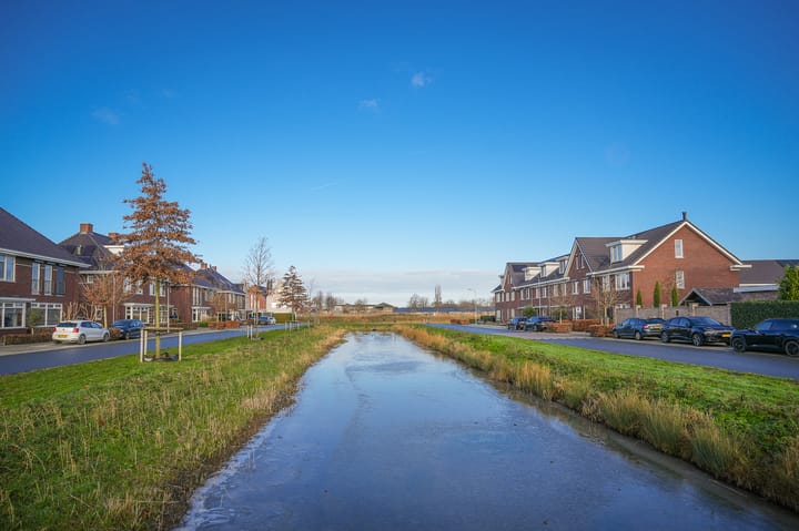 Foto 46 van Burgemeester R Tjalmastraat 7