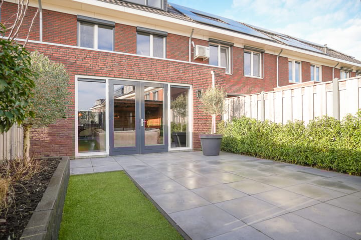 Foto 39 van Burgemeester R Tjalmastraat 7