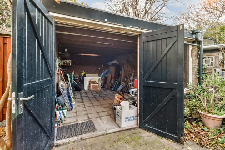 Photo 4 of Raadhuisplein 24