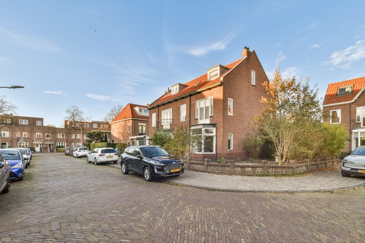 Foto 5 van Raadhuisplein 24