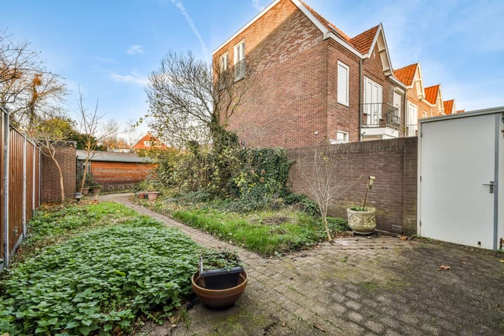 Foto 15 van Raadhuisplein 24